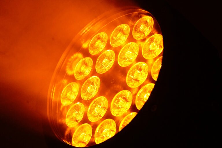 led par 18x15w svetlo pronájem techniky